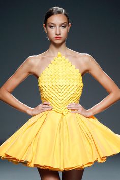 Origami Dress Fashion, Smocking Fashion, Social Media Agency, Bee Dress, Geometric Fashion, Media Agency, Illustration Fashion Design, Maize, Gala Dresses