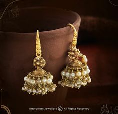 Pearl Jhumkas Gold, Paithani Dresses, Antic Jewelry, Latest Gold Earrings, Navrathan Jewellers, Jhumkas Gold, Pearl Jhumkas, Indian Gold Jewellery, Graff Diamonds