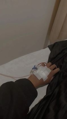 Drip Hands Hospital Snapchat, Admit In Hospital Hand Snap, Hand Drip In Hospital Snap, Hand With Drip In Hospital Real, Medicine Pic Snapchat, Injection Hand Pic, Hands With Drip In Hospital, Fake Photo Sick, Celana Jogger Wanita