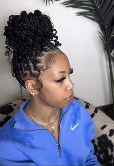 Bob Twist Braids Hairstyles, Knotless Braids With Curly Ends Updo, Knotless Braids For Wedding, Boho Knotless Braids Hairstyles Updo, Boho Braids In A Bun, Knotless Bob With Curls At The End, Cotillion Hairstyles