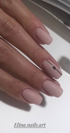 February Nails, Nude Nail Designs, Minimal Nails, Cute Gel Nails, Neutral Nails, Heart Nails, Classy Nails, Chic Nails, Short Acrylic Nails