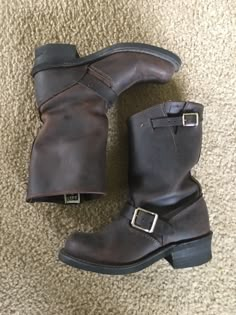 Frye harness motorcycle boots. Woman's size 6.Excellent condition. Nicely broken in. Western Motorcycle Outfit, Frye Harness Boots, Frye Boots, Harness Boots, True Religion Jeans, Motorcycle Boots, Motorcycle Outfit, Shoe Inspiration, Western Cowboy Boots