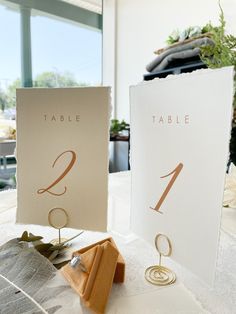 the table numbers are placed on top of each other