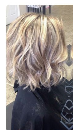 Medium To Long Blonde Hair, Highlighted Lob Hairstyles, Trendy Medium Length Haircuts 2023 Blonde, Loose Curls Medium Length Hair Blonde, Full Blonde Highlights Short Hair, Spring Hair Color Ideas For Blondes Short Hair, Long Bob Ash Blonde, Blonde Highlighted Bob, Ashy Blonde Hair Highlights