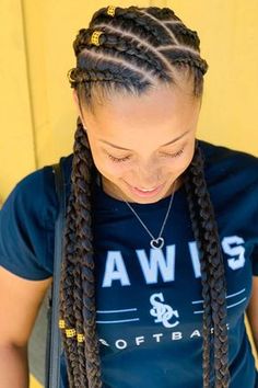 Cornrows Ideas, Sunkissed Hair, Cornrows Braids For Black Women, Mom Cut, Braided Hairstyles For Black Women Cornrows, Chunky Highlights, Feed In Braids Hairstyles, African Hair Braiding Styles, Hair Brunette