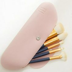 [Upgraded Design]-- Makeup brushes holder features a magnetic securing clasp, prevents items from falling out of makeup holder, easy access to your makeup brush, the makeup brushes holder size: 9x3.3 inch. [Premium Material]--This makeup brushes holder is made of skin-friendly soft silicone, , wrinkle- and to deformation. [Easy to Clean]--silicone cosmetic brush holder, easy to clean and rinse with a little soap and water. [Great for Travel Use]--This Makeup brush travel holder stylish, cute, elegant, portable, perfect for travel, business trip or vacation. [Great Gift]--very proper to be used as gifts for birthday, Valentines' day, Mothers' day, Christmas, Thanksgiving Day etc. size: 23 x 8.5cm Material: Silica gel colour: Khaki Package Contents: 1 x Makeup brush silicone bag Only the abo Silicone Makeup Sponge, Makeup Brush Cleaning Mat, Travel Makeup Brush Holder, Face Brushes, Silicone Makeup, Makeup Brush Organization, Makeup Brush Storage, Makeup Holder, Makeup Brush Holder