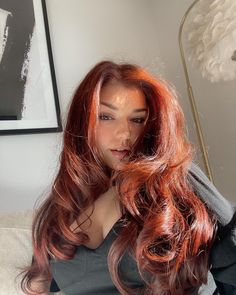 Red hair girl selfie. Black romantic top. Jessica rabbit hair. Voluminous hair Red Copper Hair, Red Hair Outfits, Red Copper Hair Color, Red Hair Looks, Copper Red Hair, Plum Hair, Red Era, Girl Hair Colors, Wine Hair