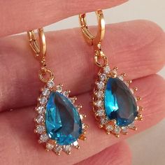 Blue Sapphire Jewelry Set, Dangling Diamond Earrings, Light Blue Earrings, Sapphire Jewelry Set, Filigree Hoop Earrings, Royalty Fashion, Blue Drop Earrings, Earrings Sparkle, Large Statement Earrings