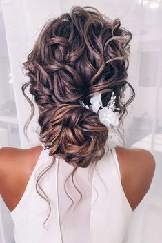 Wavy Bridal Updo, Grad Hairstyles For Long Hair Updo, Curled Hair Updo Wedding, Wedding Hair For Thick Curly Hair, Up Do’s For Long Hair, Updo Curly Hair Wedding, Long Wavy Updo Hairstyles, Bridesmaid Hair Long Updo, Bridal Updo For Thick Long Hair