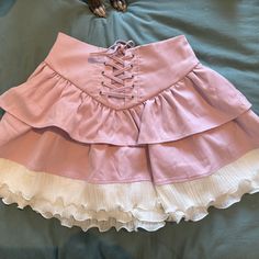 Shein Pink Ruffled High Waisted Skirt. Size Small. Never Been Worn And Still Has Tags! Kawaii, Cute Core Skirts, Cute Skirts For Summer, Pink Y2k Clothes, Cutecore Shorts, Pastel Pink Clothes, Cute Pink Clothes, Inking Reference, Kawaii Tights