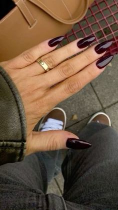 Dark Nails Ideas, Black Cherry Nails, Black And Nude Nails, Mauve Nails, Manicure Colors, Cherry Nails, Creative Nail Designs, Short Square Acrylic Nails, Winter Nail Designs