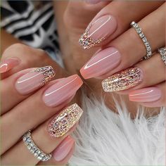 Add a pop of color with these vibrant pink nails. Perfect for any season, these nail designs are a great addition to your style. Try these acrylic nails and nail ideas for a bold look. Get inspired with nail inspo and summer nails trends! #Nails #SummerNails #NailIdeas #NailsAcrylic #NailDesigns #BeachNails #AlmondNails #NailInspo #PinkNails
Etiquetas: #Nails #SummerNails #NailIdeas #NailsAcrylic #NailDesigns #BeachNails #AlmondNails #NailInspo #PinkNails Merlin Nails, Summery Outfits, Short Fake Nails, Acrylic Nail Set, Fake Nails With Glue, Bold Patterns, Nail Length