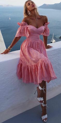 Fall Party Dress, Off Shoulder Lace Dress, Vestidos Color Rosa, Dresses Style, Lace Dress Long, Lace Midi, Women Maxi, Ruffled Maxi Dress, Mid Dresses