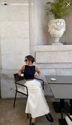 White Open Back Top Outfit, Fashion Long Skirts Style, Quiet Luxury Style Summer, Minimalist European Fashion, Picnic Jeans Outfit, South If France Outfits, Italy Local Fashion, Mexico Winery Outfit, Tank Top Long Skirt Outfits