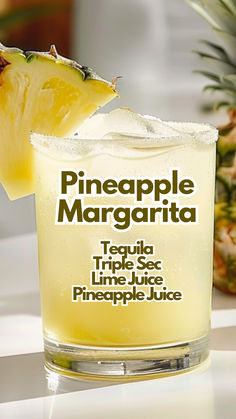 Pineapple Margarita Orange Drink Recipes, Tequila And Pineapple Drinks, Pinapple Margarita Recipes, Pineapple Drink, Pineapple Juice Cocktails, Tequila And Pineapple Juice, Mixed Drinks Alcoholic, Pineapple Margarita Recipe, Pineapple Mezcal Margarita