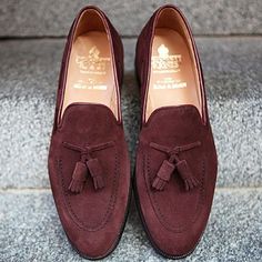 ROSE & BORN - C&J exclusively made for #roseandborn Cavendish in Aubergine suede King Shoes, Alligator Dress Shoes, Smart Shoes, Classy Shoes