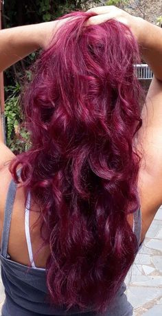 Purple Ish Red Hair, Hair Dye Ideas Without Bleach, Raspberry Colored Hair, Winter Fashion Hair Color, Long Colorful Hair, Rosy Pink Hair