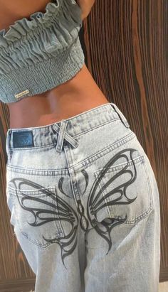 Denim Butterfly, Butterfly Jeans, Ropa Upcycling, Being A Princess, Diy Pants, Painted Clothes Diy, Shop Poster