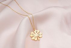 With a Clover Personalized Necklace, you can make your loved ones feel that you are with them and make them happy by carrying a piece of you. You can reflect all the emotions you feel in your most memorable moments with your personalized couple necklace. You can think of it as gift ideas such as a Minimalist Jewelry and Baby name necklace, 21st birthday gift, mother's day gift. We've all thought of finding a special gift for our loved ones. Since we are the thing that will make the person we lov Jewelry For Christmas, Gold Dainty Necklace, Necklace Couple, Dainty Initial Necklace, Couple Necklace, Couple Necklaces, 21st Birthday Gifts, Dainty Gold Necklace, Rose Gold Chain