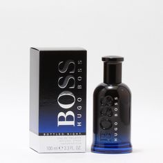 Hugo Boss Bottled Night is a woodsey, aromatic scent. Top notes of birch and lavender are fresh while the middle note of violet add a floral tone. Base notes of musk and wood are masculine and powerful. Bvlgari Man Extreme, Winter Fragrance, Best Fragrance For Men, Man Office, Best Fragrances, Woody Fragrance, Fragrance Spray, Men's Beauty, Mens Cologne