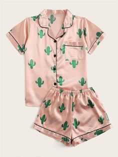 F00178531-204 Safari Chic, Pyjama Satin, Cute Pjs, Cute Sleepwear, Cute Pajama Sets, Bandeau Tops, Satin Short, Outfit Jeans, Cute Pajamas