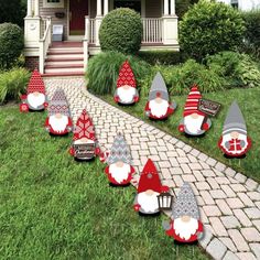 christmas gnome lawn decorations in the yard