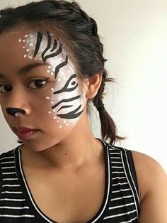 Face Paint Simple, Zebra Face Paint, Zebra Makeup, Zombie Face Paint, Animal Face Paintings, Zebra Costume, Zebra Face, Zombie Face, Animal Makeup