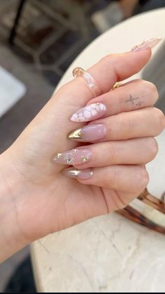 French Nails With Crystals, Chrome Bling Nails, Uñas Kylie Jenner, Nails Looks, Nail Colors Fall, Nails For Fall, Kylie Jenner Nails, Classy Nail, French Manicures