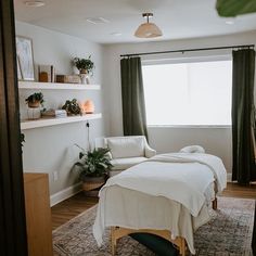 Rapha Therapy Massage | BLACK FRIDAY SALE!!! $30 off all first visits until 01/1 been wanting to start massage care? before getting into the new year is a… | Instagram Small Massage Room Ideas Home, Rustic Massage Room Ideas, Massage Room Lighting Ideas, Massage Office Ideas, Cozy Massage Room, Moody Massage Room, Small Massage Room Ideas Decor, Massage Studio Ideas