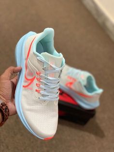 Nike Sneakers Preppy, Cute Trendy Tennis Shoes, Sneaker Must Haves Woman, Cute Nike Running Shoes, Preppy Running Shoes, Nike Tennis Shoes For Women, Colorful Tennis Shoes, Shoes For Tennis, Nike Running Shoes For Women