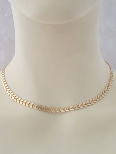 Detailed gold plated leaf choker/necklace.  Dainty and easy to wear.  Wear it on its own or layered with other necklaces.  Also available in silver in this shop. The necklace comes with a 2in extension chain, The necklace will arrive in a bag ready for giving. Leaf Jewellery, Necklace Leaf, Vine Leaves, Botanical Jewelry, Leaf Jewelry, Bridesmaid Necklace, Girls Necklaces, Necklace Dainty, Choker Necklaces