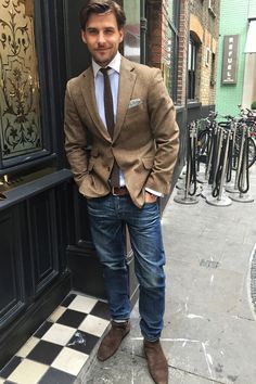 What model Johannes Huebl is wearing for LCM SS '16 | British GQ | British GQ Suit Jacket And Jeans Mens, Gentleman Mode, Masculine Outfits, Urban Apparel, Blazer Jeans, Elegante Casual, Outfit Jeans, Mode Casual