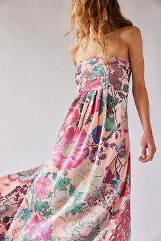 Botanical Maxi Dress Maxi Dress Free People, Fancy Fits, Strapless Maxi, Strapless Maxi Dress, Soft Floral, Pink Maxi Dress, Style Maxi Dress, Shelf Bra, Printed Maxi