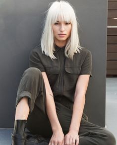 Long Bob Fringe Hairstyles, Hairstyle Color, 2023 Hair, Beautiful Hairstyles, Bleach Blonde, Long Hair With Bangs, Haircut And Color, Platinum Blonde Hair, Hair Colours