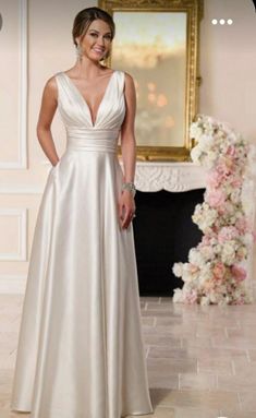 Wedding Dress Over 40, Older Bride Wedding Dress, Bride Tips, Old Wedding Dresses, Dresses Bride, Second Wedding Dresses, Stella York Wedding Dress, Gaun Fashion, Dresses For Wedding