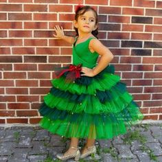 Christmas Tree Dress Girls Holiday Dress Ball Gown Green | Etsy Fancy Flower Girl Dresses, White Birthday Dress, Party Dress Green, Green Flower Girl Dresses, Green Tutu, Christmas Tree Dress, Star Brooch, Tree Dress, Outdoor Birthday