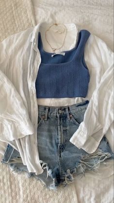 30a Florida Outfits, Current Summer Fashion Trends, Beachy Fits, Phone Photo, Thrift Inspo, Weather Outfits, 사진 촬영 포즈, Europe Outfits