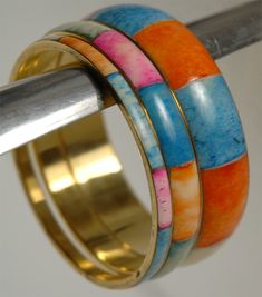 A colorful and beautiful bracelet set with strong colors in light hues. There are three rings in waning width. It looks strikingly classy bohemian and tasteful. A very exclusive design. Bohemian Multicolor Stackable Bangle, Diy Tie Dye Designs, Polymer Clay Bracelet, Tie Dye Diy, Clay Bracelet, Three Rings, Boho Accessories, Tie Dye Designs, Old Jewelry