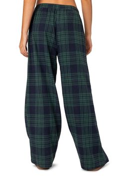 Feel the comfort of these cozy cotton-blend sweatpants updated with wide legs and finished in a laid-back plaid. Elastic/drawstring waist Front slant pockets 50% cotton, 50% polyester Machine wash, dry flat Imported Cute Pajama Pants Aesthetic, Slytherin Script, Mass Gifts, Kate Outfits, Green Pajama Pants, Plaid Wide Leg Pants, Green Plaid Pants, Plaid Pjs, Flannel Pj Pants