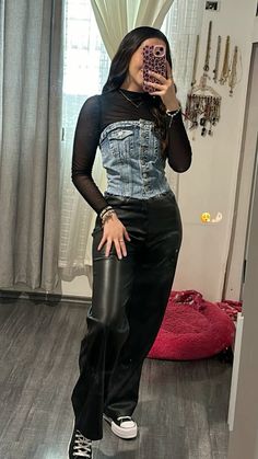 All Black Outfit For Party Night, Rocker Chic Outfit, Dressy Casual Outfits, Fasion Outfits, Casual Preppy Outfits, Looks Party, Streetwear Fashion Women, Fashion Hacks Clothes, Cute Everyday Outfits