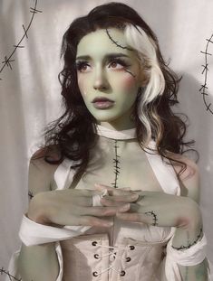 Horror Halloween Costumes, Creepy Halloween Makeup, Hot Halloween Outfits, Halloween Coustumes, Bride Costume, Pretty Halloween Costumes, Pretty Halloween, Halloween Makeup Inspiration, Halloween Tattoo