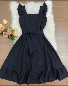 Different Body Sizes, Pretty Dresses Casual, Simple Frocks, Stylish Short Dresses, Girls Frock Design, Cute Dress Outfits, Trendy Dress Outfits, All Jeans, Frocks For Girls