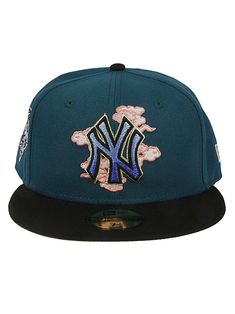 59fifty new york yankees cap by New Era Capsule. This item is in size 7 3/8 and the color is Green Ny Hats, Custom Fitted Hats, Swag Hats, Streetwear Hats, Yankees Cap, Dope Hats, Random Clothes, Hat Aesthetic, Streetwear For Men