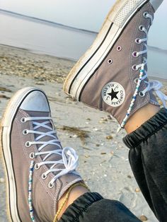 our new shoe charms!! the best accessories to add some color to your shoes! Converse Shoe Charms, Shoe Charms Converse, Converse Charms, Fabric Armor, Bead Shoes, Shoe Charms Diy, Vibe Shoes, Converse Ideas, Shoe Accessories Diy