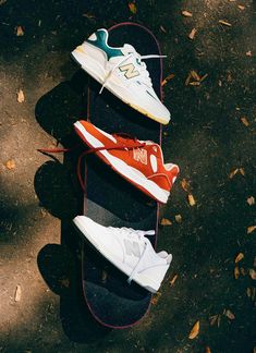 Street Shoes Photography, Converse Product Photography, Shoe Photography Aesthetic, Shoes Editorial Photography, Shoes Creative Ads, Shoe Product Photography, Sneaker Photography, Sneakers Photography, Shoe Photography