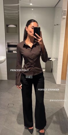 Office Outfits Women Corporate, Rich Outfits Classy Work, Bodysuit Business Casual, Business Professional Blouses, Modest Business Casual Outfits, Upscale Business Casual Women, Charlotte York Work Outfits, Kim K Business Outfits, Hosting Outfits Restaurant