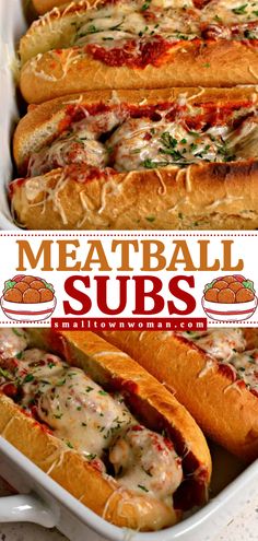 These easy meatball subs are the BEST! They're a must-try recipe for lunch at home. Baked with Italian meatballs, marinara, and mozzarella, these homemade sub sandwiches are also a family-friendly food to cook for dinner! Easy Italian Meatballs, Meatball Sub, Italian Spices, Meatball Subs, Quick Dinner Recipes, Idee Pasto Sano