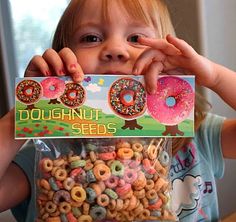 Doughnut Seeds Ingredients: Cheerios Fruit Loops Ziploc Baggies Large or Small Doughnut Seed Labels Donut Seeds, Donut Theme Party, Reindeer Poop, Doughnut Party, Donut Themed Birthday Party, Grown Up Parties, Donut Dessert, Birthday Donuts, Donut Bar