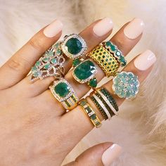 Give the green light to emerald jewelry 💚 . Item #: 939215, 964532, 964523, 931944, 959551, 957983, 950766, 919703, 929739, 964532, 924911, 963722, 957747, 935619 Italian Gold Jewelry, Diamond Anklet, Mixed Metal Bracelets, Pearl Bracelet Gold