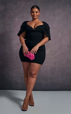 Plus Size Short Dresses Casual, Plus Size Modeling Poses, Leslie Sidora, Plus Size Short Dresses, Fiercely Feminine, Plus Size Posing, Bar Detail, Statement Clutch